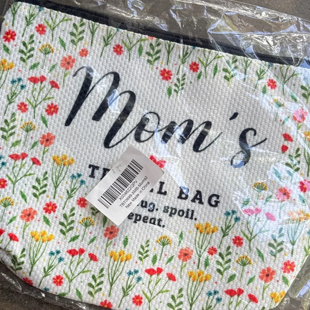 Floral Mom's Travel Bag